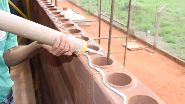 Tijolo ecológico é mais barato